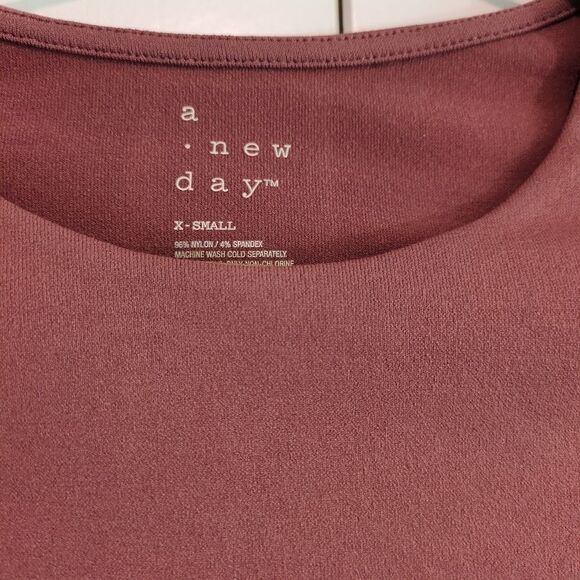 A New Day Women's XS Small Long Sleeve Seamless Bodysuit Mauve - Picture 2 of 4